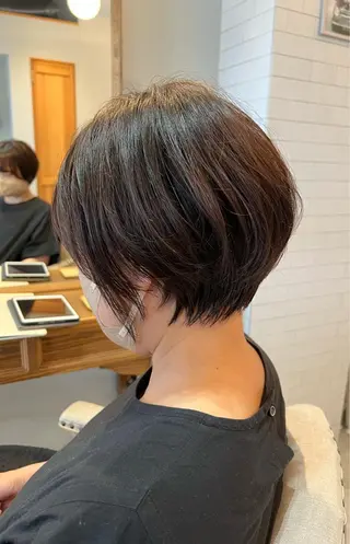 ショート カラー ぱつボブ/ ショート/YUKIのヘアスタイル