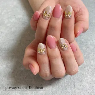 ネイル BONHEUR Annaのネイルデザイン