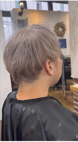 ショート カルラ　蒲田店所属・大久保寿高✨ なりたい色を叶える✨のヘアスタイル