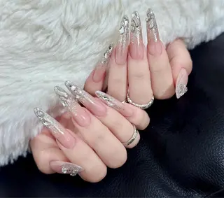 ネイル D-BEAUTY Nailsalonのネイルデザイン