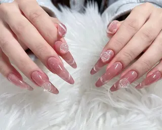 ネイル chiara  長さ出し/パラジェルのネイルデザイン