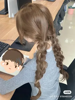 ロング 肌なじみベージュ 🦋azu🦋のヘアスタイル