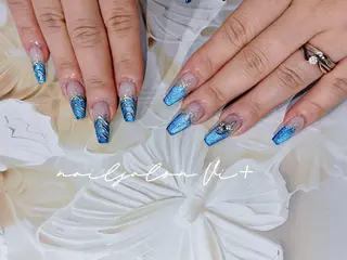 ネイル ✨Nailsalon Vi+✨のネイルデザイン