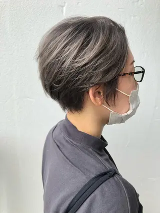 ショート カラー 店長/mao/ 前髪/顔周りカットのヘアスタイル