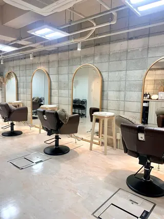 眞名子 瑞紀のヘアスタイル