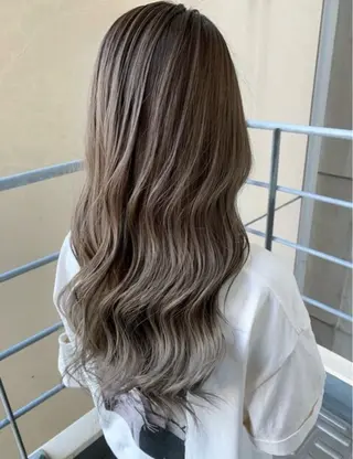 ロング ブリーチ/縮毛矯正/ 韓国/💗ホノカ💗のヘアスタイル