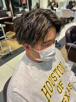 ショート カラー パーマ メンズ 酸スト/フェザー パーマ/三谷海斗のヘアスタイル