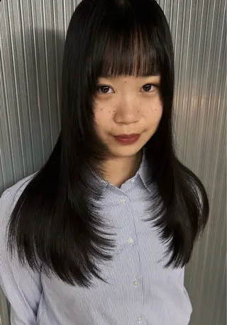 ロング 柔らかいオリーブ🍃 カラーNatsumiのヘアスタイル