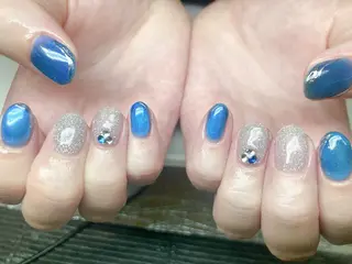 ネイル ECLAT エクラ所属・寺山 千鶴のネイルデザイン