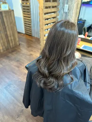 ロング カラー Lizir  ルズィール所属・Luzir⭐︎ GEN⭐︎のヘアスタイル