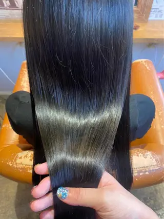 ロング 髪質改善×透明感× 艶髪🥀HIYORIのヘアスタイル