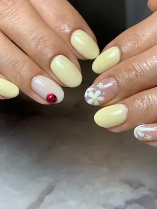 ショート shinjuku💐 Ayaのネイルデザイン