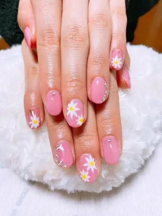 ネイル The Best Beauty受付担当のヘアスタイル