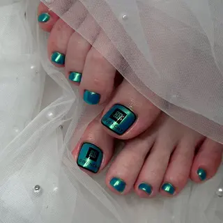 ネイル NEO Beauty Salon所属・𝐍𝐄𝐎 𝐉𝐔𝐑𝐈のネイルデザイン