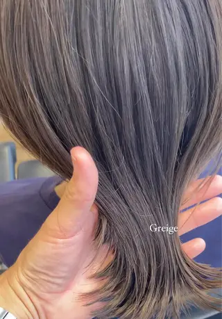 ミディアム カラー THE DAY所属・AKI HASHIMOTOのヘアスタイル