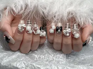 ネイル 🍪 YOSHI🧋のネイルデザイン