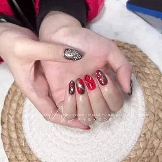 ネイル M🌷nail 長さだし専門店のネイルデザイン