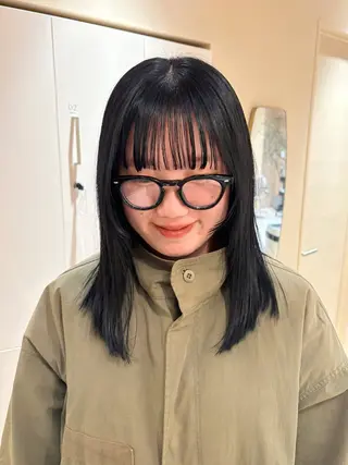 ミディアム カラー coyumi / 𝘦 𝘮 𝘶のヘアスタイル