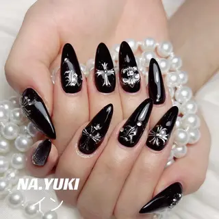 ネイル 🦋 Queenieのネイルデザイン