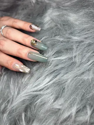 ネイル Prettiest nailのネイルデザイン