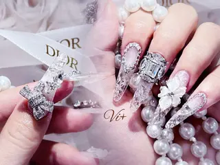 ネイル ✨Nailsalon Vi+✨のネイルデザイン