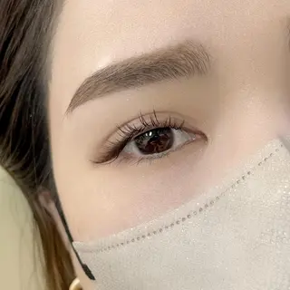 アイブロウ Lesherima 【amiri】のマツエク・マツパデザイン