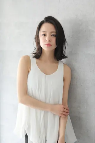 ミディアム 🎗️comoda 神戸三宮 髪質改善のヘアスタイル