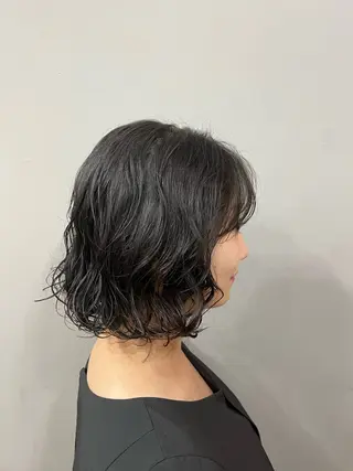 ショート パーマ ショート/ボブ/透明 感カラー/高橋あみのヘアスタイル