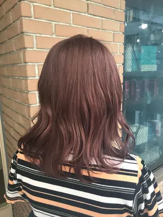 ミディアム カラー パーマ ヘアアレンジ メンズ キッズ ネイル マツエク・マツパ サロンドミルク 原宿のヘアスタイル