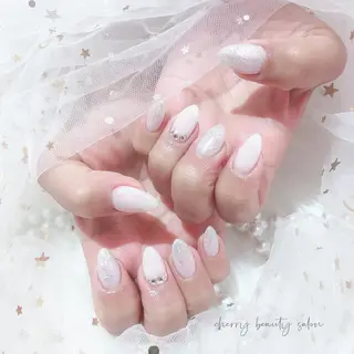 ミディアム SAKURA 🍒のネイルデザイン