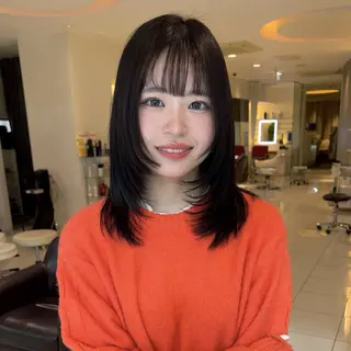ミディアム モデル募集/カレン /レイヤーカットのヘアスタイル