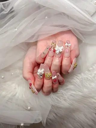 ネイル 🌈 Laule'aのネイルデザイン