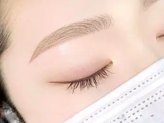 アイブロウ BeckyLash tokyoのマツエク・マツパデザイン