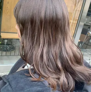 ロング カラー 🌈re-room EIKI🇰🇷のヘアスタイル