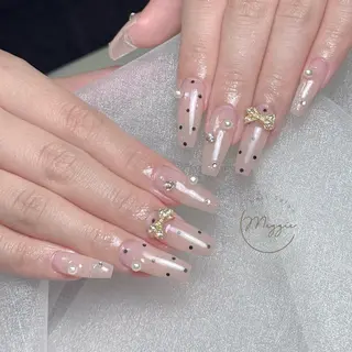 ネイル Maggie Nail🦩のネイルデザイン