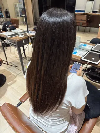 ロング 山本 忠臣のヘアスタイル