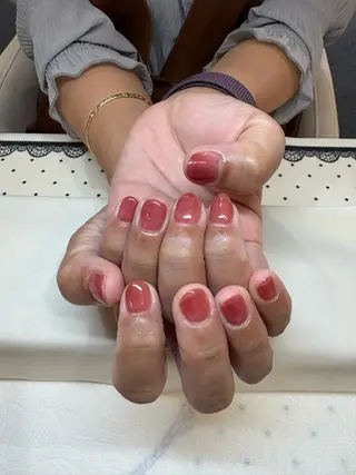 ネイル Can I Dressy前橋小相木店所属・井上 あやのネイルデザイン