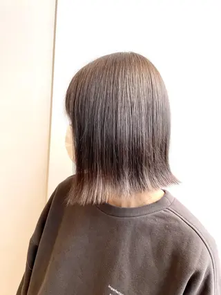 ミディアム カラー ハッシュカット レイヤー池袋のヘアスタイル