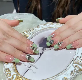 ネイル Queen‘s なんのネイルデザイン