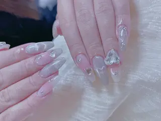 ネイル ネイルサロンエクラ 🫧Shizukaのネイルデザイン