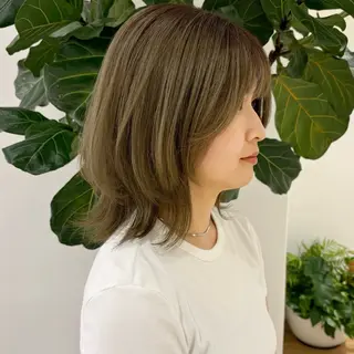 ミディアム カラー アヤカ foto 武蔵小杉のヘアスタイル