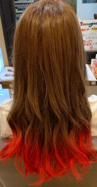 ロング 安田 菜摘のヘアスタイル