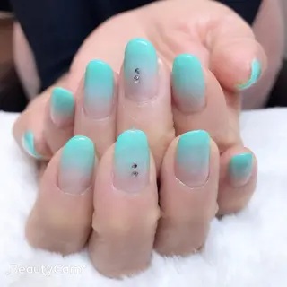 ミディアム ネイル Nail&Eyelash Bloom所属・ネイル&アイラッシュ アイブロウBloomのマツエク・マツパデザイン