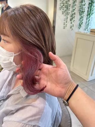 ミディアム カラー 濱田輝レイヤー 韓国風 ハイトーンのヘアスタイル