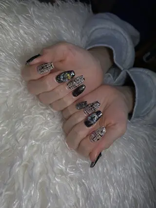 ネイル n o q r m. n a c h iのネイルデザイン
