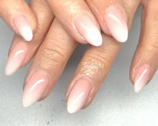 ネイル ネイルサロン Friday 21所属・ネイルサロン Friday 21のネイルデザイン