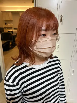 ミディアム カラー akane .のヘアスタイル