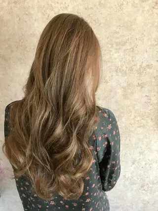 ミディアム カラー パーマ 小顔カット✨ 透明感カラー/村上のヘアスタイル