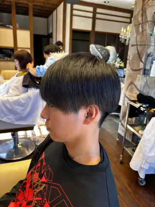 カラー メンズ りずむヘアデザイン所属・Rhythm / RYOMAの眉毛・アイブロウイメージ