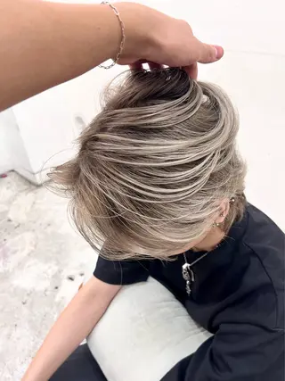 ショート カラー メンズ Mirareee tokyo所属・バレイヤージュ/ シャドウルーツ/安室のヘアスタイル